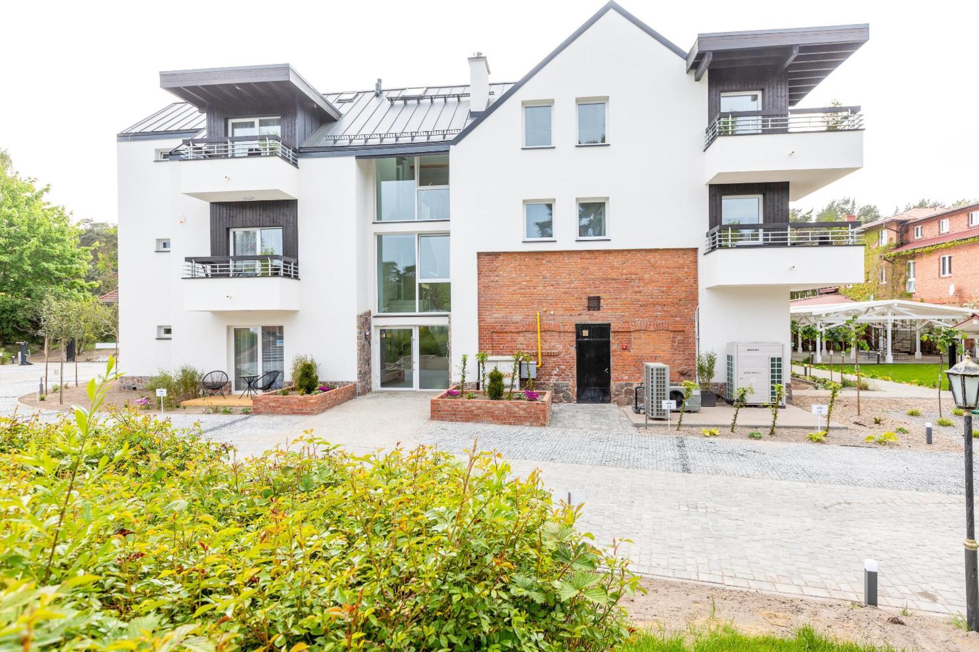 Apartamenty Przy Plazy Z Basenem Z Podgrzewana Woda I Mini Spa - Osrodek Kolonijno-Wczasowy Mewa Niechorze Exterior foto