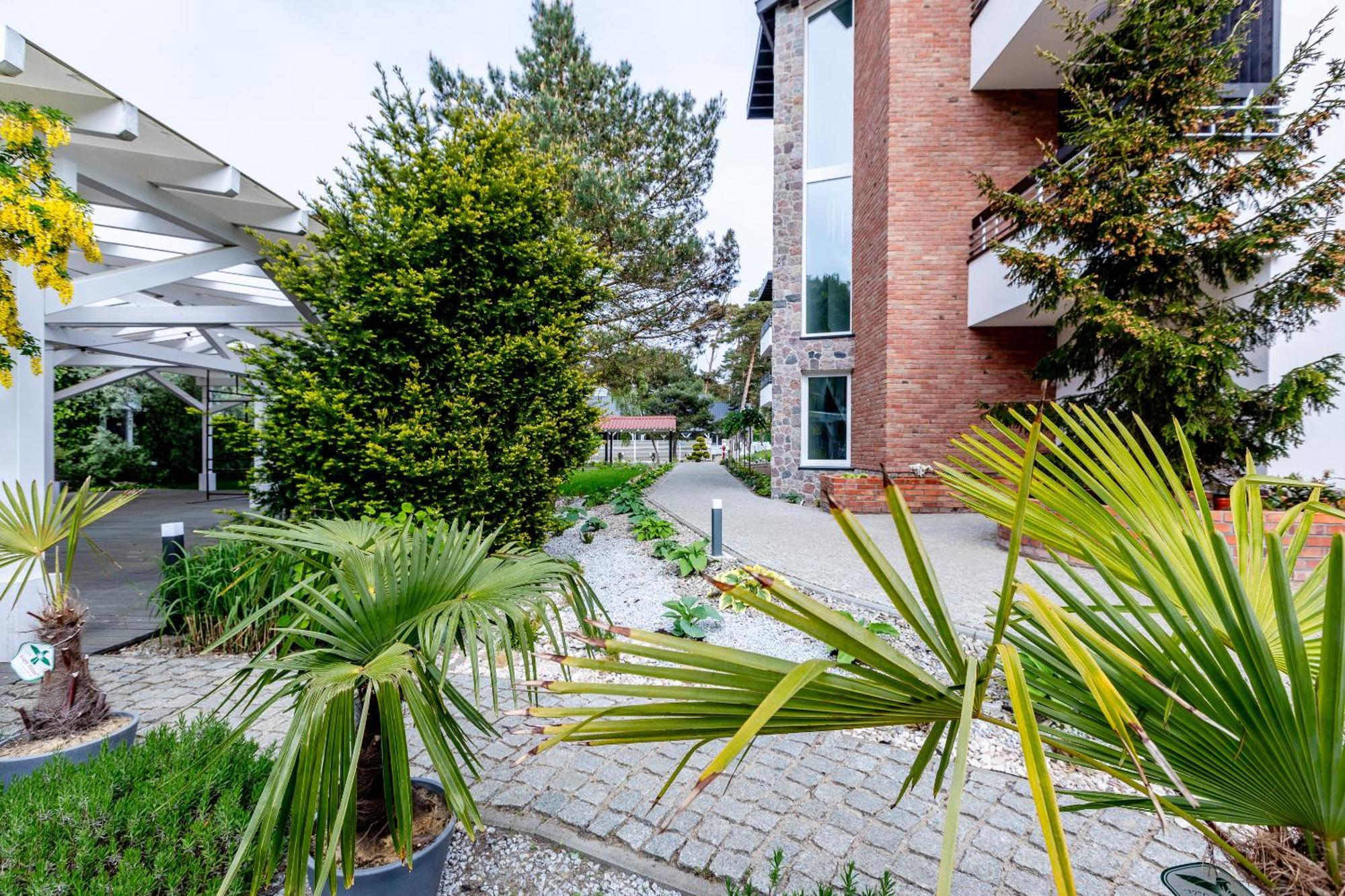 Apartamenty Przy Plazy Z Basenem Z Podgrzewana Woda I Mini Spa - Osrodek Kolonijno-Wczasowy Mewa Niechorze Exterior foto
