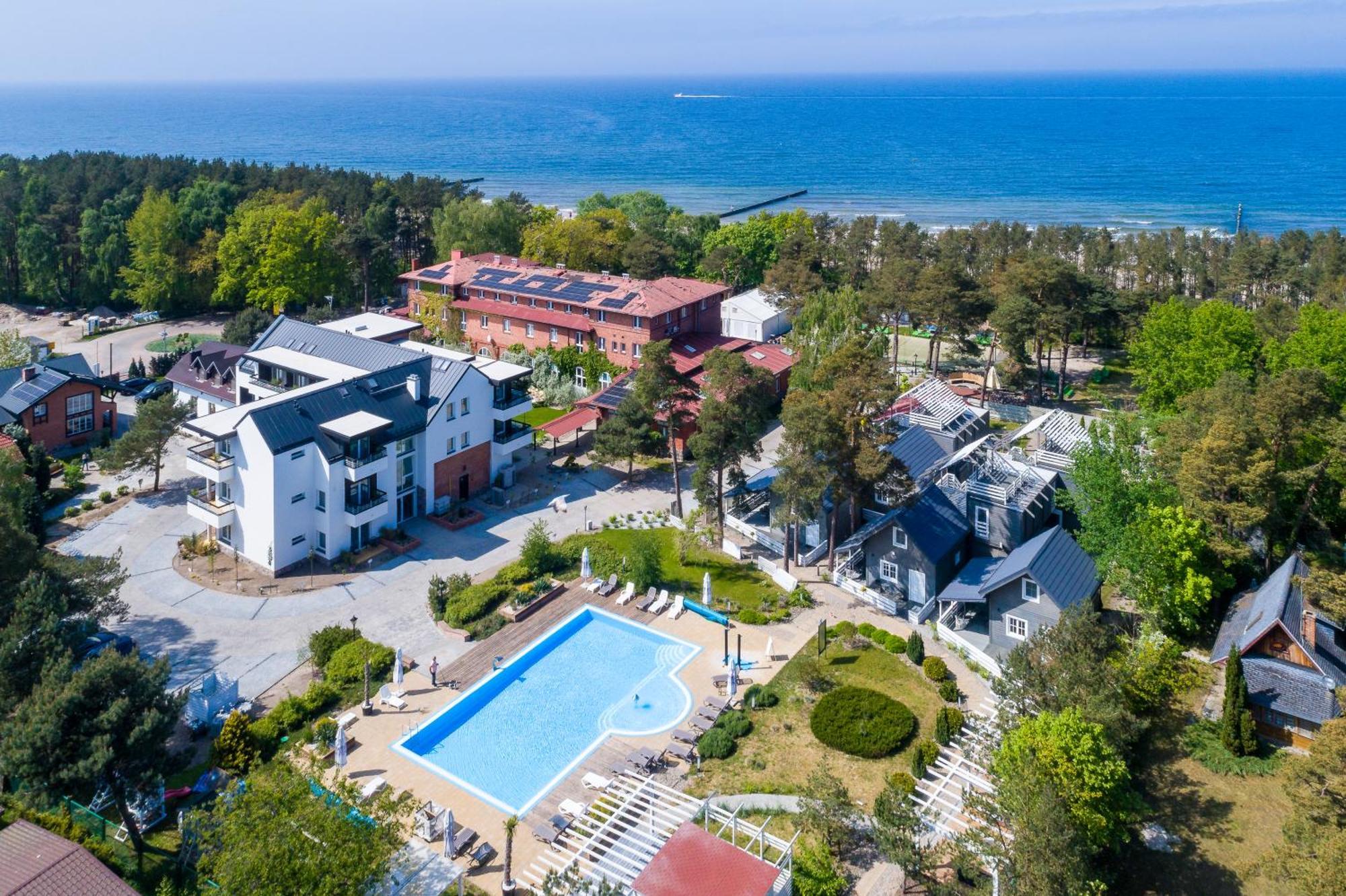 Apartamenty Przy Plazy Z Basenem Z Podgrzewana Woda I Mini Spa - Osrodek Kolonijno-Wczasowy Mewa Niechorze Exterior foto